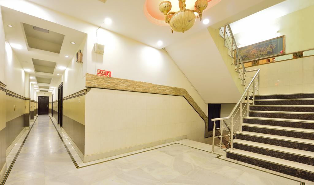 Centra Inn Yeni Delhi Dış mekan fotoğraf