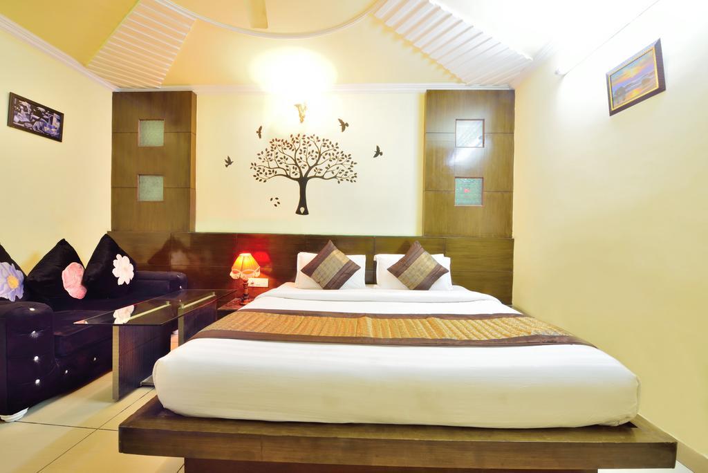 Centra Inn Yeni Delhi Dış mekan fotoğraf
