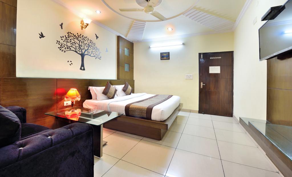 Centra Inn Yeni Delhi Dış mekan fotoğraf