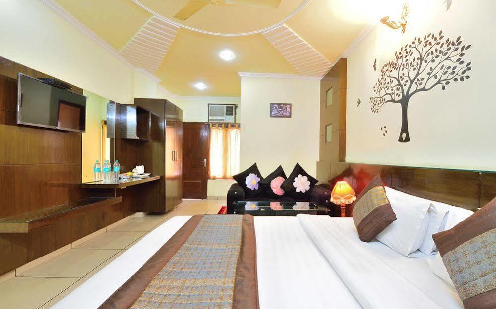 Centra Inn Yeni Delhi Dış mekan fotoğraf