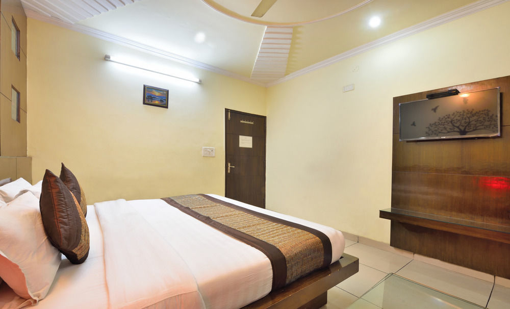 Centra Inn Yeni Delhi Dış mekan fotoğraf